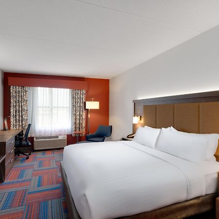 Holiday Inn Express Cambridge By Ihg Exteriör bild