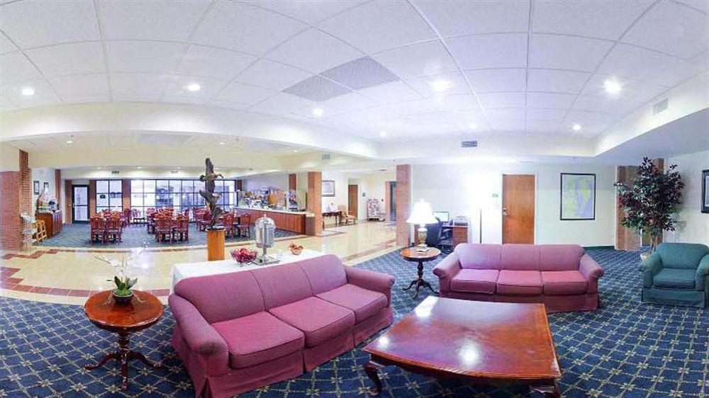 Holiday Inn Express Cambridge By Ihg Exteriör bild
