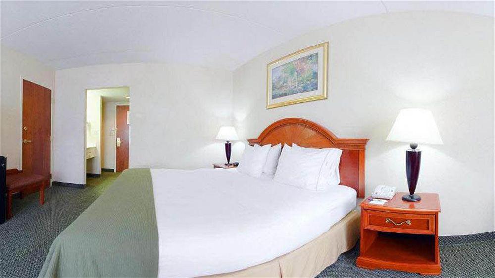 Holiday Inn Express Cambridge By Ihg Exteriör bild