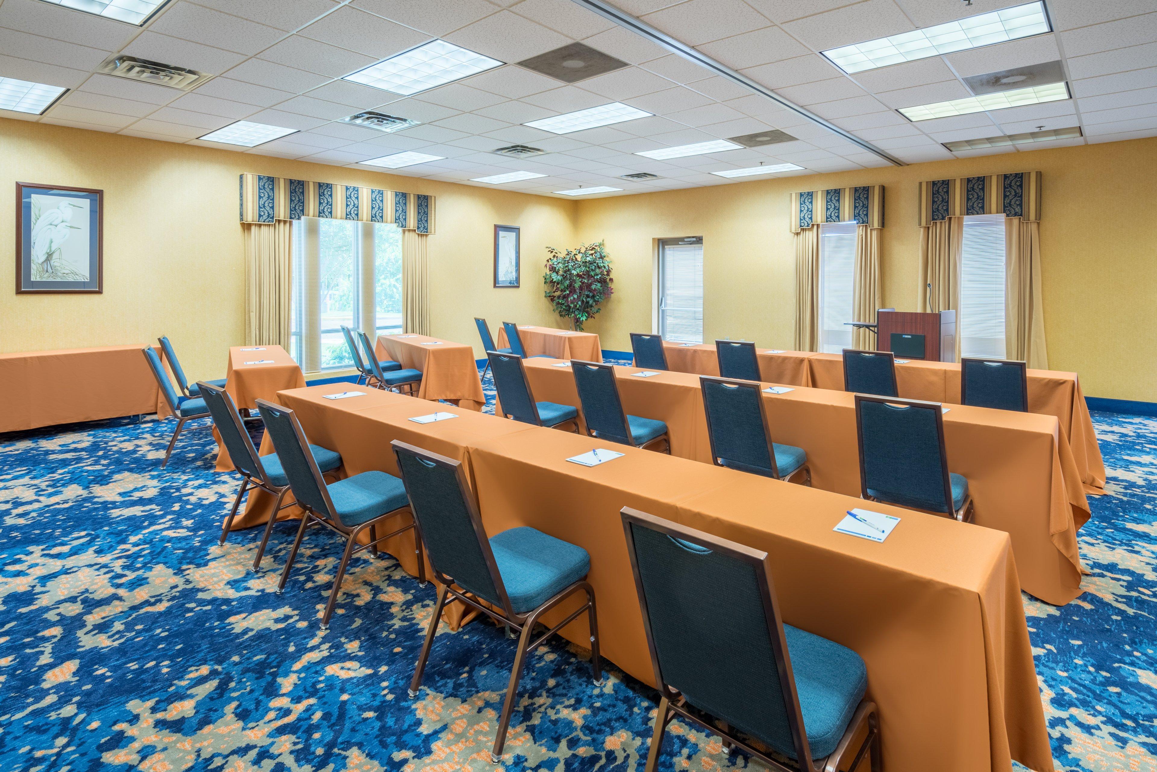Holiday Inn Express Cambridge By Ihg Exteriör bild