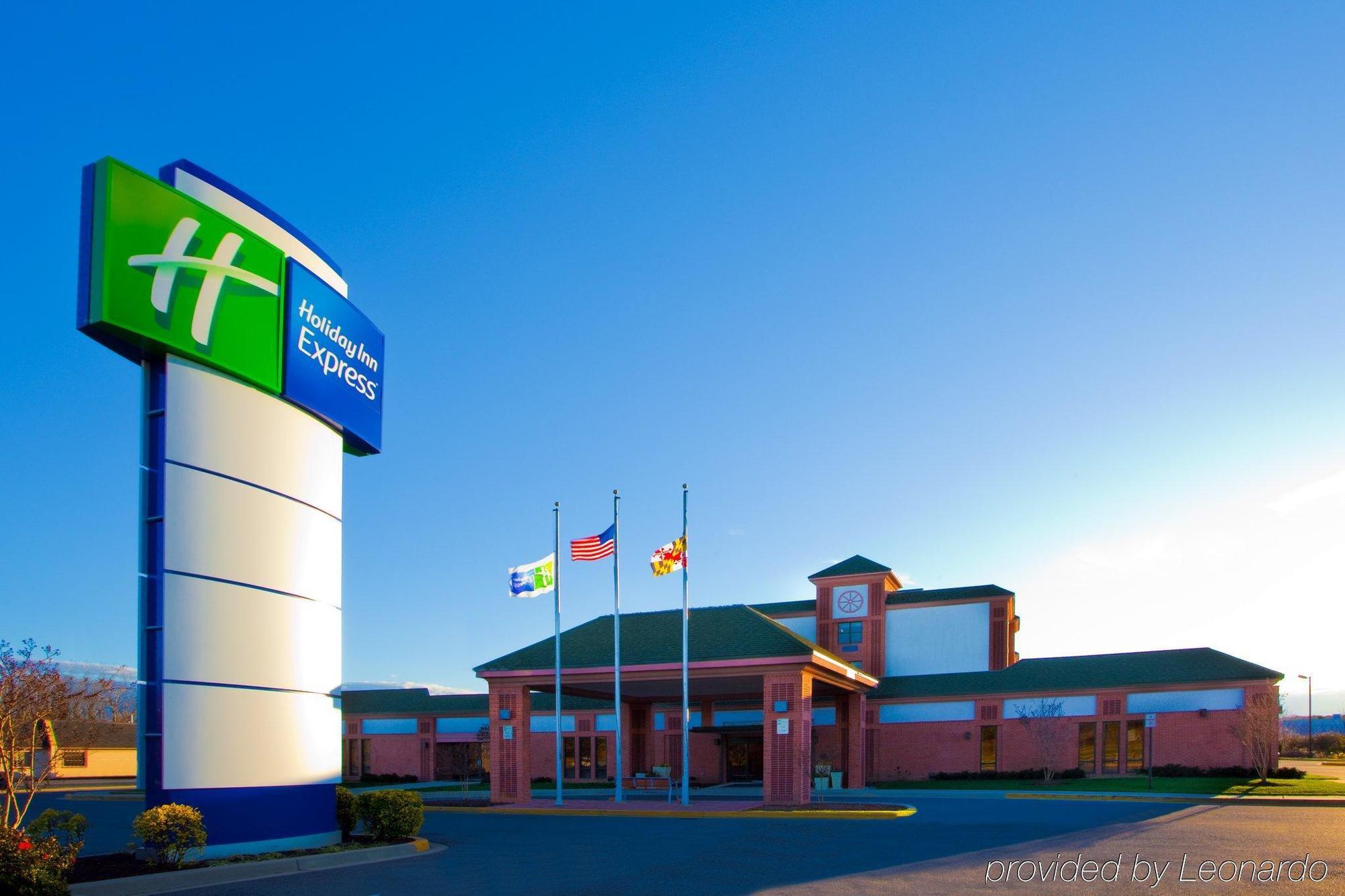 Holiday Inn Express Cambridge By Ihg Exteriör bild