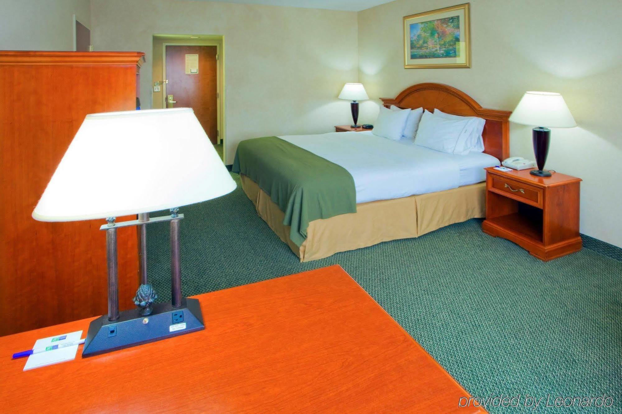 Holiday Inn Express Cambridge By Ihg Exteriör bild